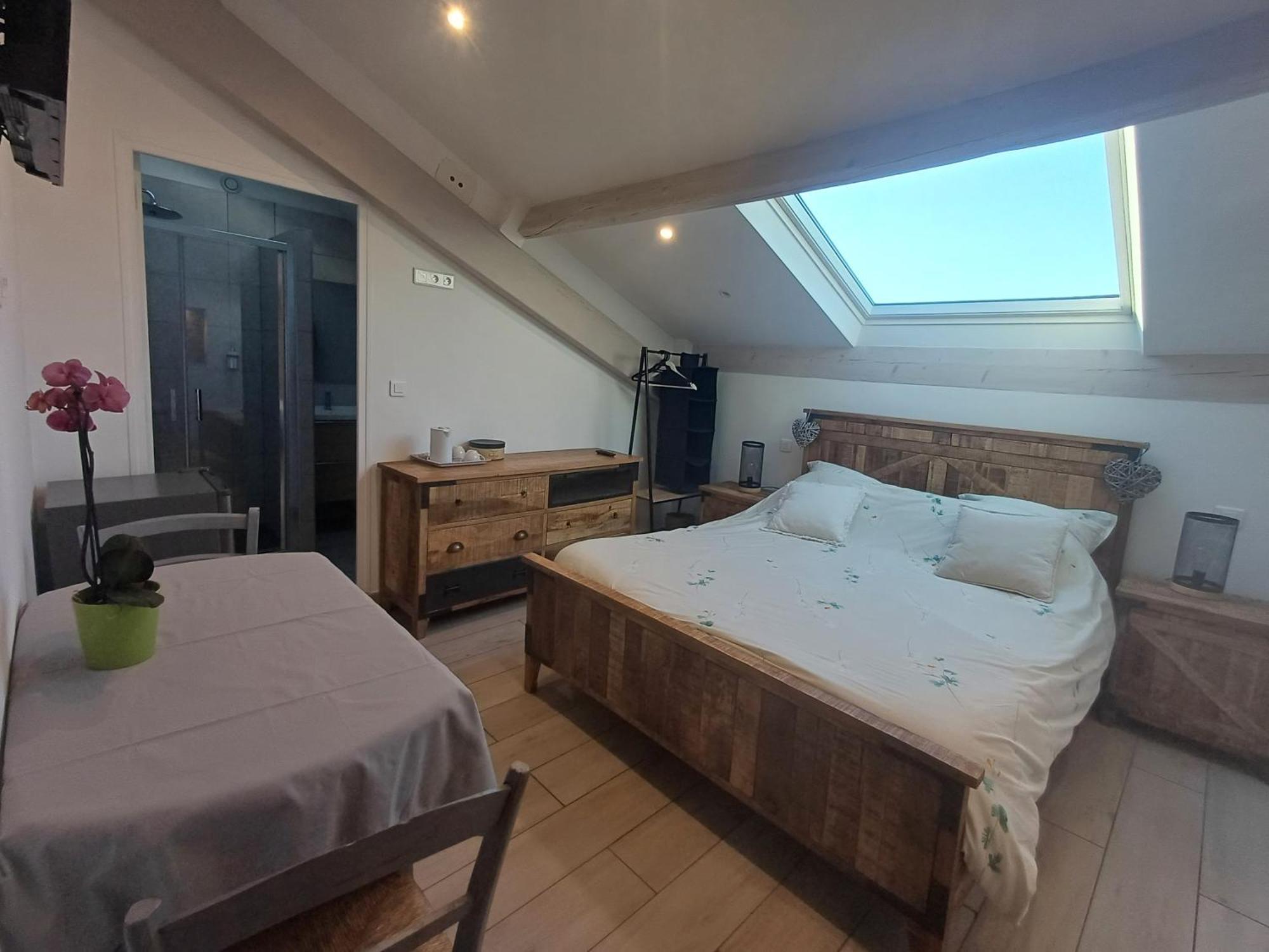 Chambre D'Hotes Mas Pekin Mas-Thibert Bagian luar foto